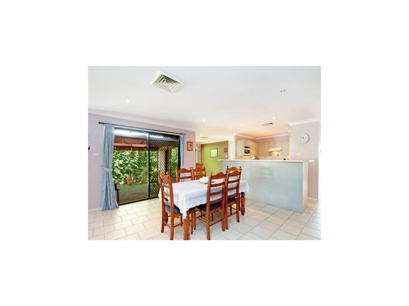 18 Camden Way, Watanobbi NSW 2259