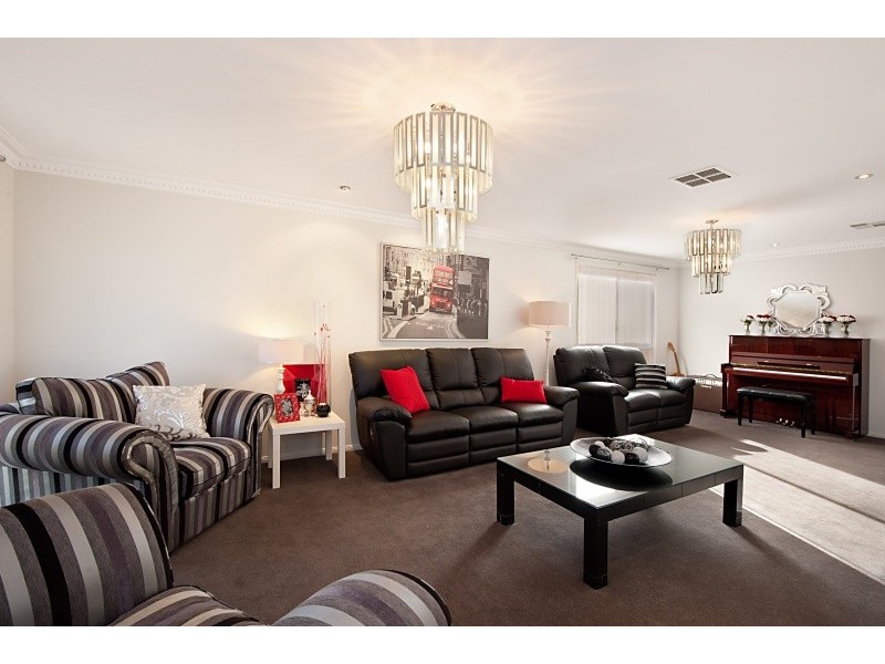 2 Indigo Place, Lisarow NSW 2250