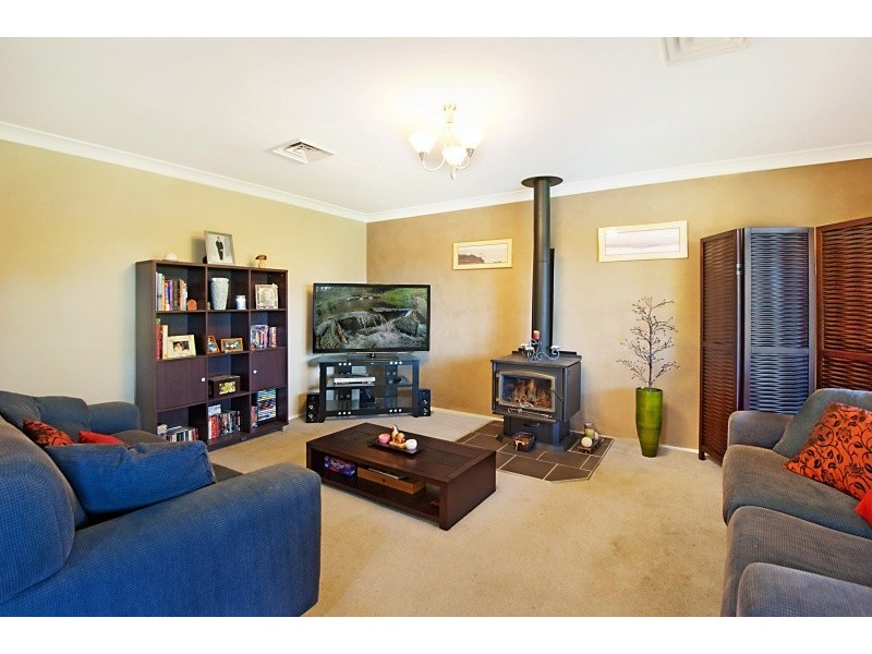 7 Conroy Crescent, Kariong NSW 2250