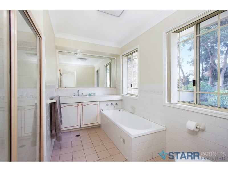 18/15 Koolang Road, Green Point NSW 2251