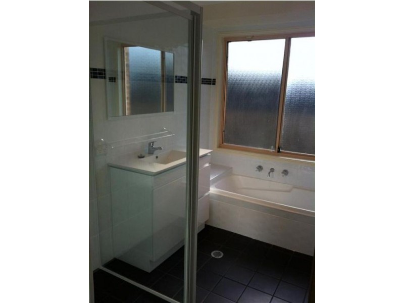 6 Tonkiss Street, Tuggerah NSW 2259