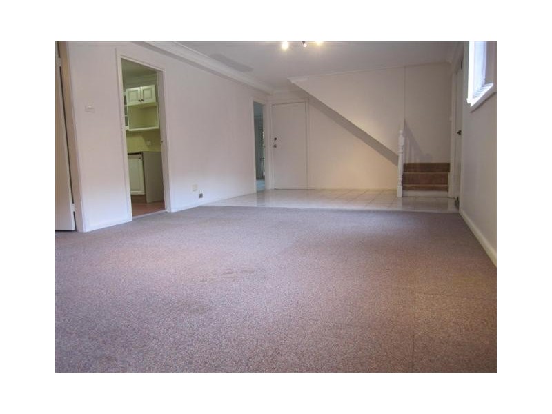 9A Adnamira, Wyoming NSW 2250