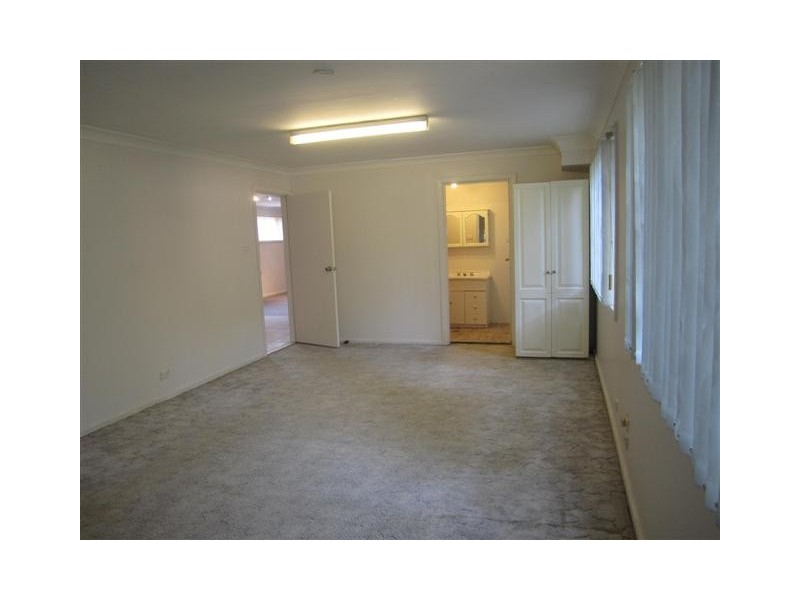 9A Adnamira, Wyoming NSW 2250