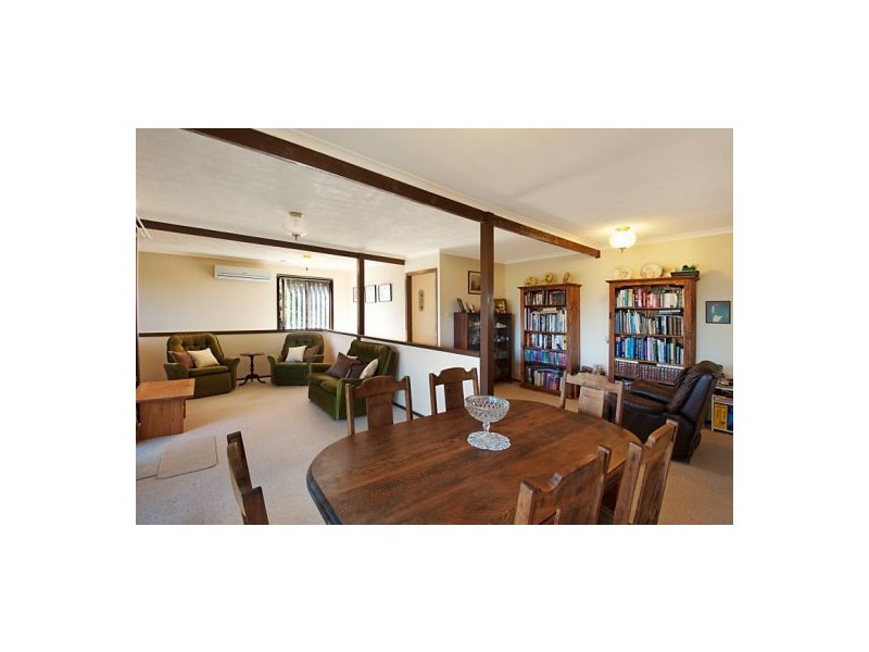 5 Calantha Drive, Wyoming NSW 2250