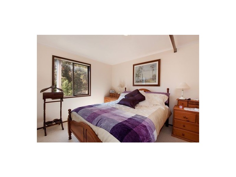 5 Calantha Drive, Wyoming NSW 2250