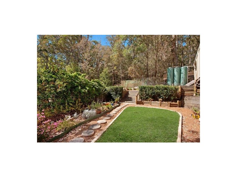 5 Calantha Drive, Wyoming NSW 2250