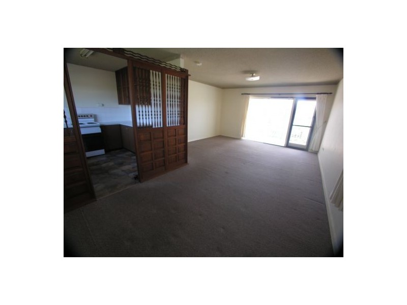 18/138-140 Albany Street, Point Frederick NSW 2250