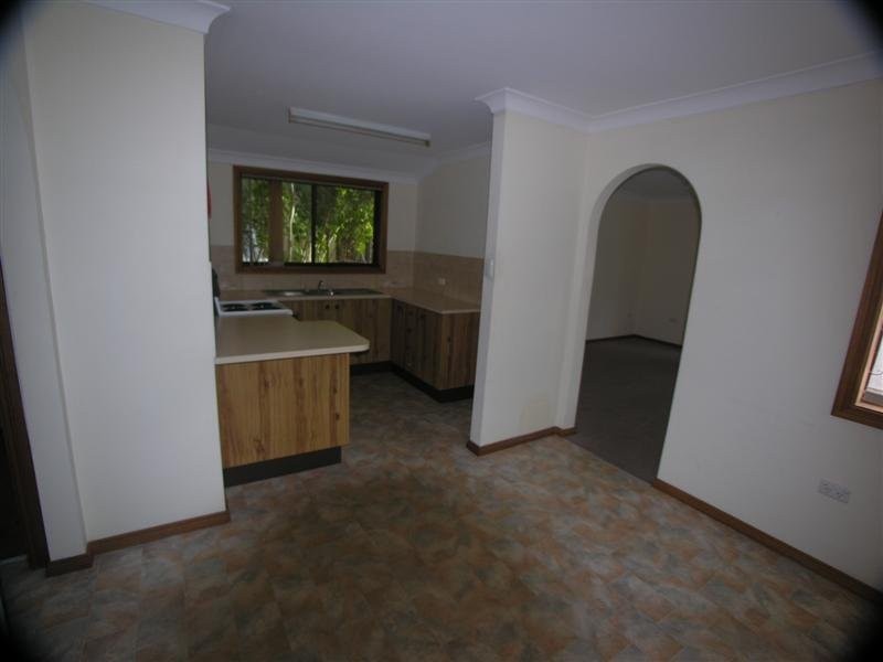 2/206 Avoca Drive, Green Point NSW 2251