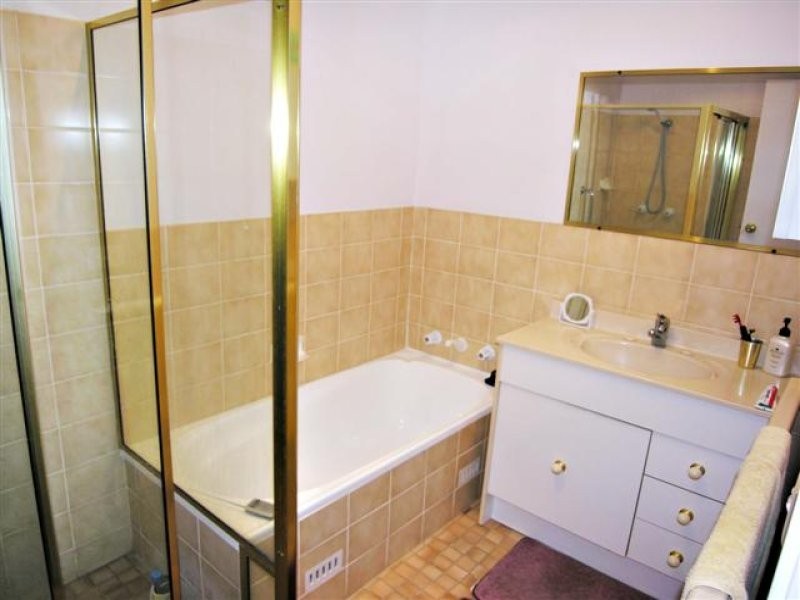 5/207 Albany Street, Point Frederick NSW 2250