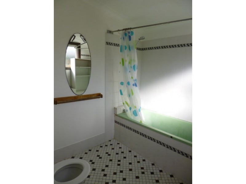 2/39 York Street, East Gosford NSW 2250