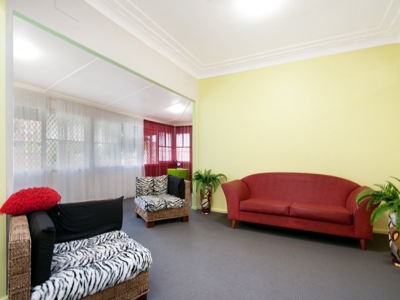 14 Laycock Street, Wyoming NSW 2250