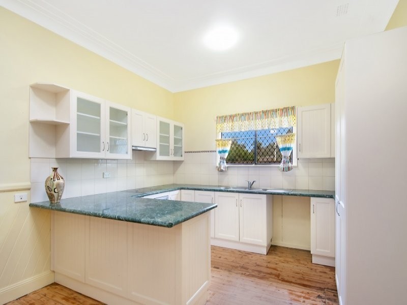 14 Laycock Street, Wyoming NSW 2250