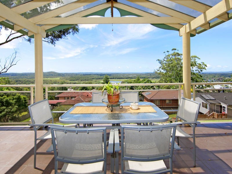 9 Page Close, Wyong NSW 2259