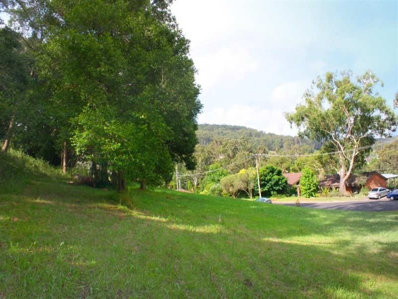 35 Rugby Close, Wyoming NSW 2250