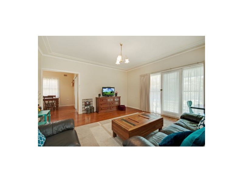 6 Dolly Avenue, Springfield NSW 2250