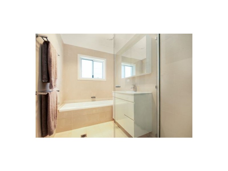 6 Dolly Avenue, Springfield NSW 2250