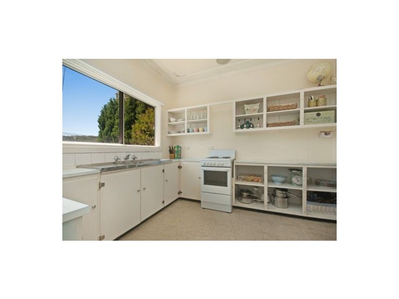 6 Dolly Avenue, Springfield NSW 2250