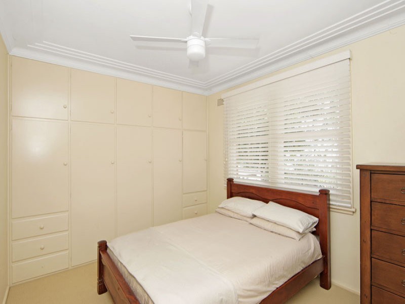 35 Henry Parry Drive, East Gosford NSW 2250