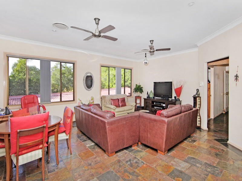 4 Range Road, North Gosford NSW 2250