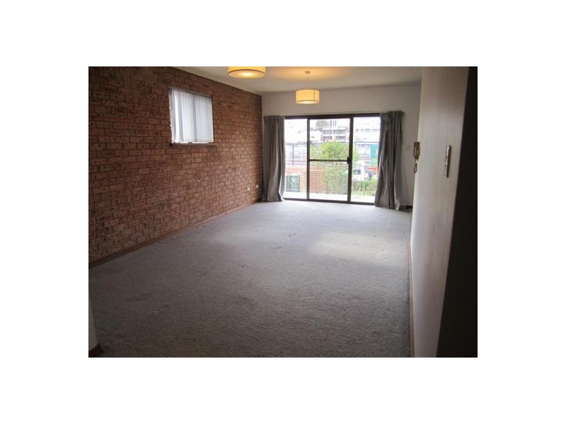 1/52 Showground Road, Gosford NSW 2250