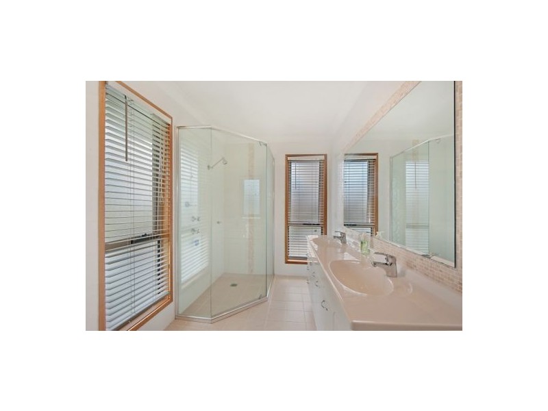 20 Barkala Street, Lisarow NSW 2250