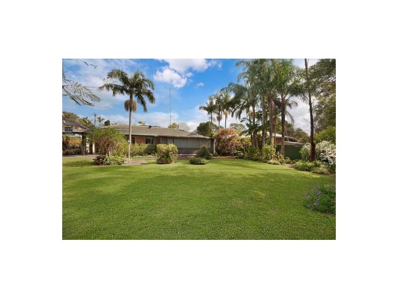 31 Collard Road, Point Clare NSW 2250