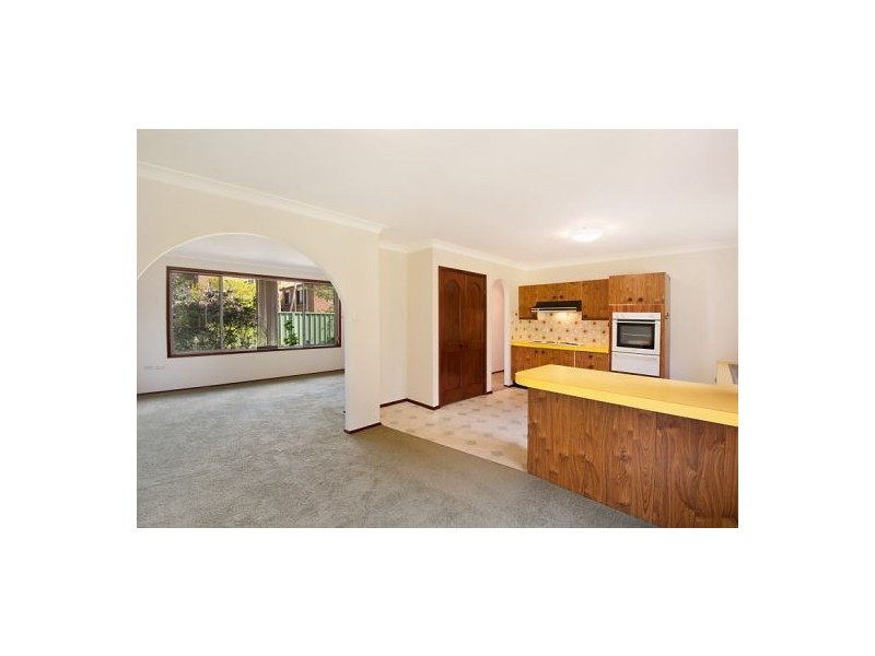 31 Collard Road, Point Clare NSW 2250