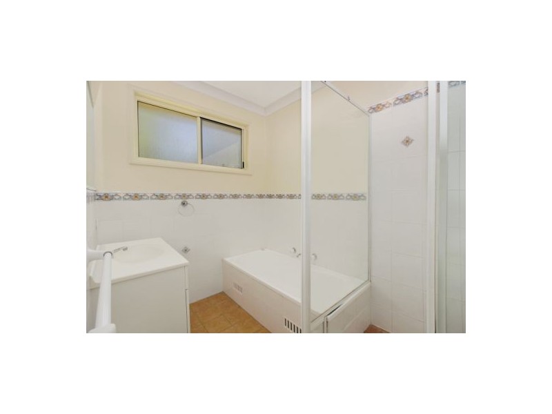 33 River Street, Springfield NSW 2250