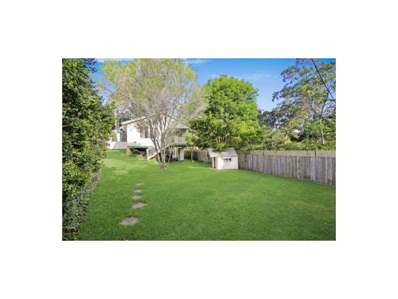 33 River Street, Springfield NSW 2250