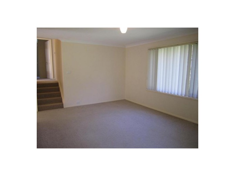 33 River Street, Erina NSW 2250