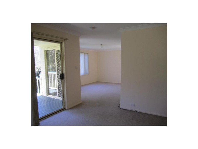 33 River Street, Erina NSW 2250