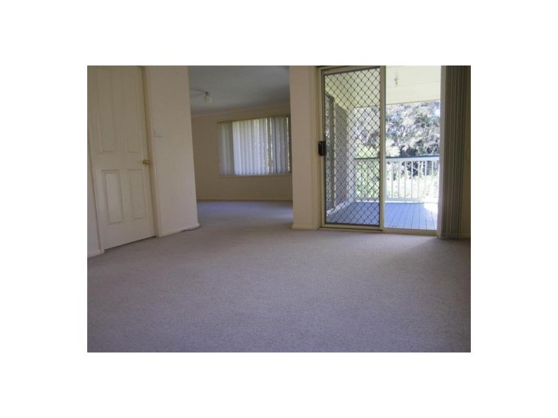 33 River Street, Erina NSW 2250