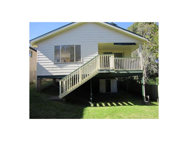 33 River Street, Erina NSW 2250