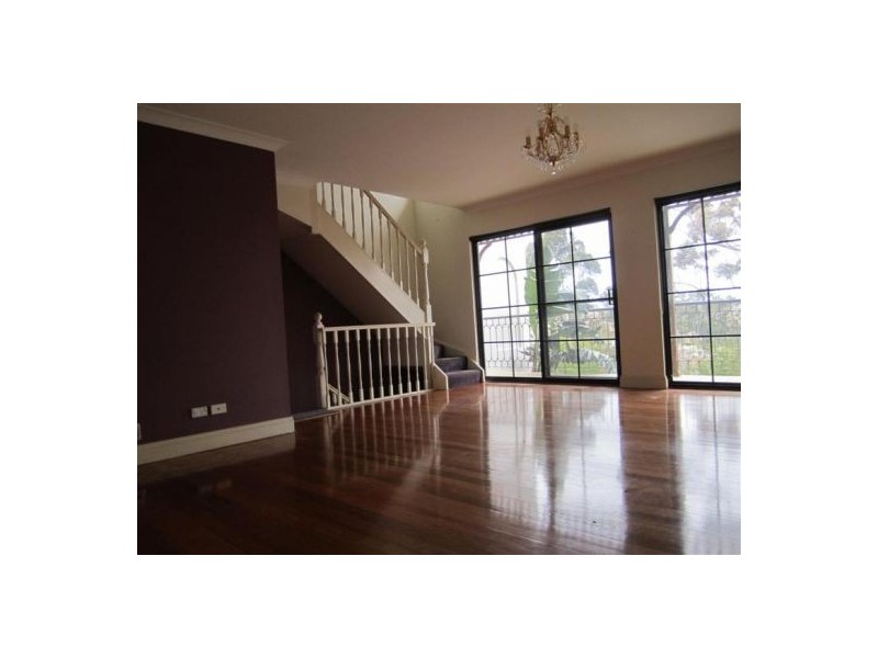 7/4 Broadview Avenue, Gosford NSW 2250