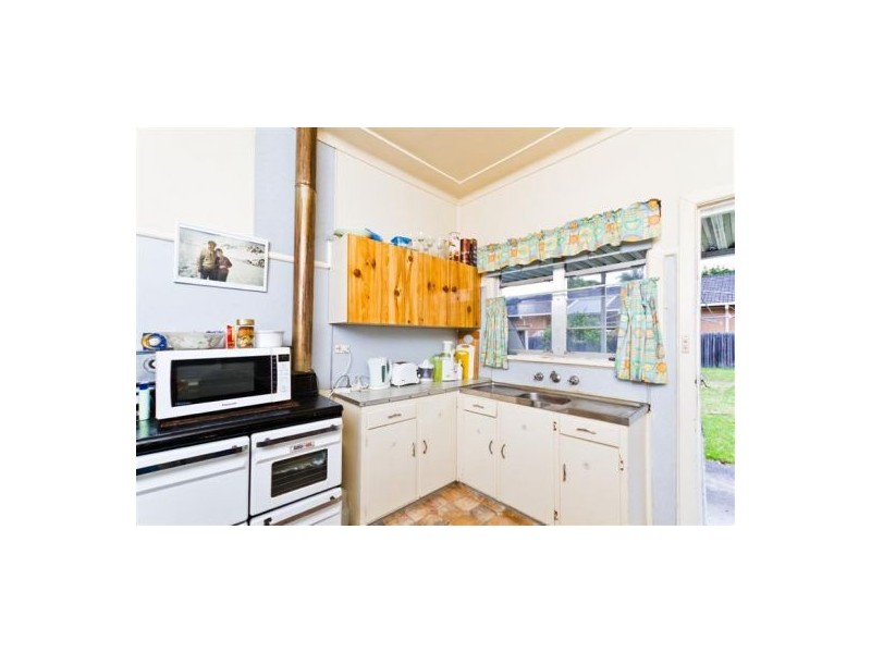 12 Waratah Street, East Gosford NSW 2250