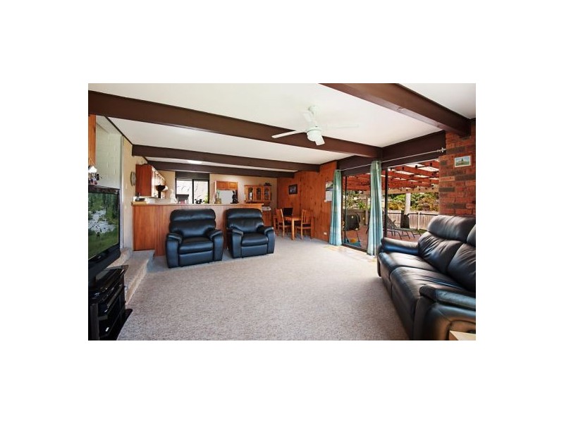 2 Alanna Street, Terrigal NSW 2260