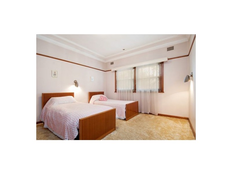 28 Wells Street, East Gosford NSW 2250