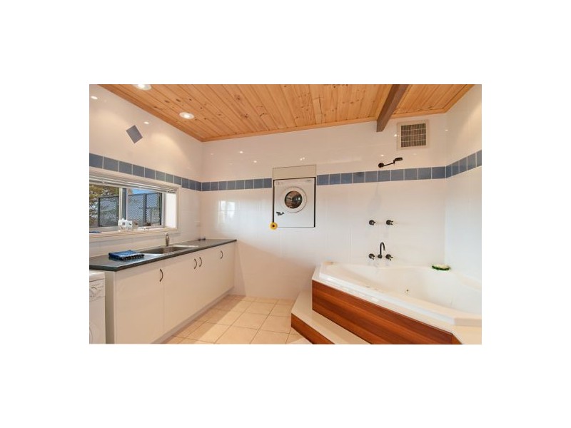 25 Lushington Street, East Gosford NSW 2250