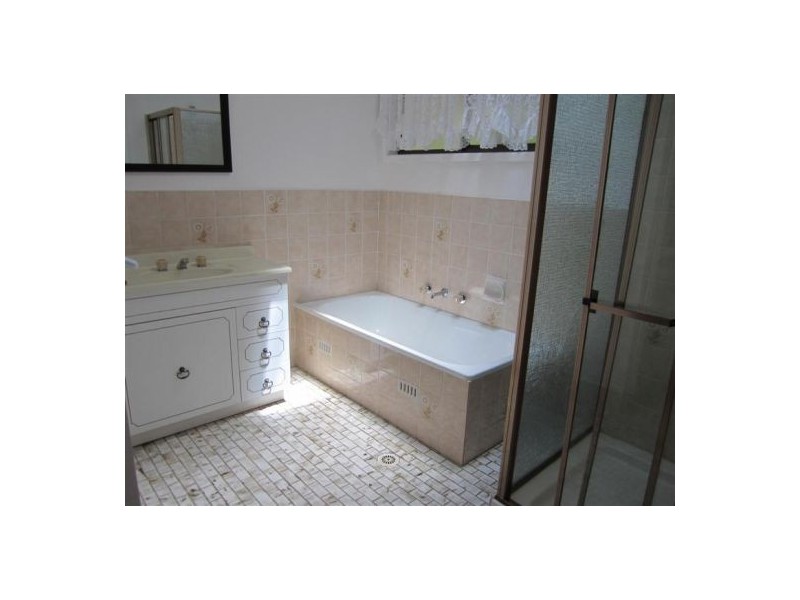 17 Bangalore, Ourimbah NSW 2258