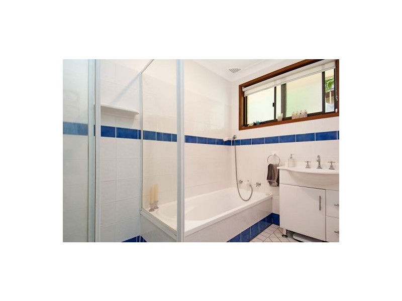 17 Macgregor St, Wyoming NSW 2250