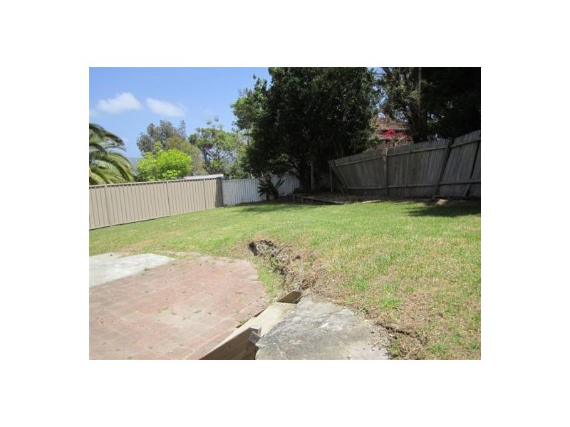 167 Avoca Drive, Green Point NSW 2251
