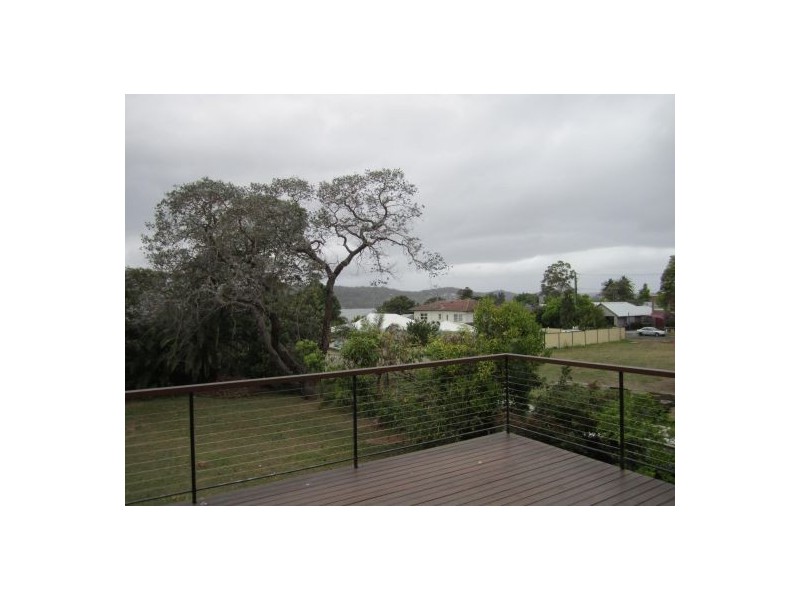1 Eulalia Ave, Point Frederick NSW 2250