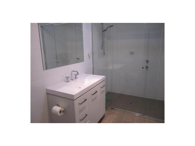 2/47-49 Russell, East Gosford NSW 2250