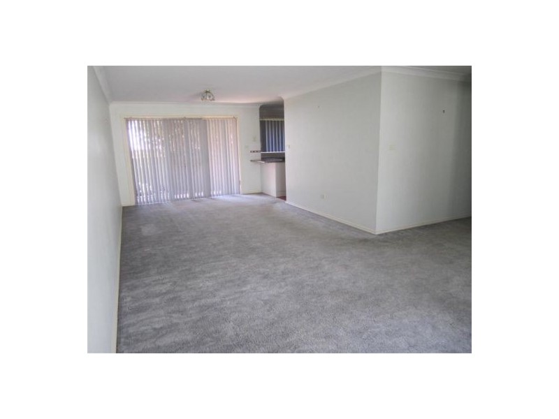 2/21 Melbourne, East Gosford NSW 2250