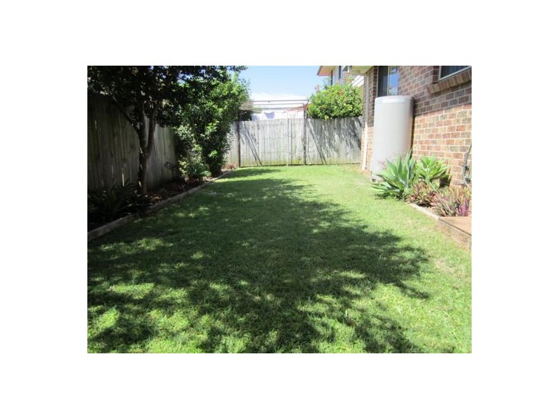 2/21 Melbourne, East Gosford NSW 2250