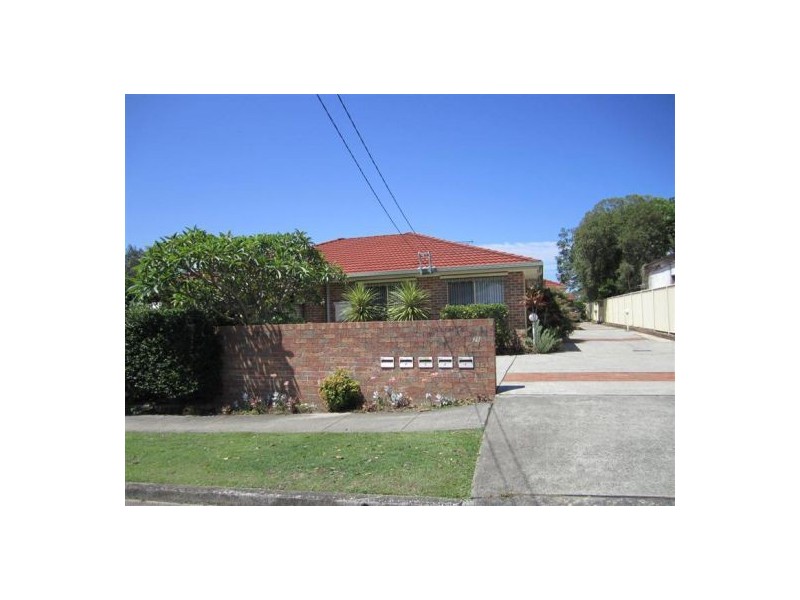 2/21 Melbourne, East Gosford NSW 2250