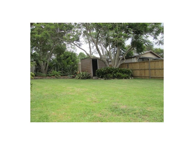 11 Kuburra Road, Erina NSW 2250