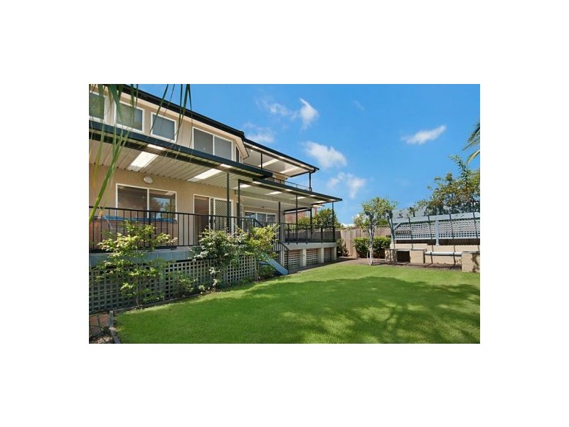 11 Harrison Street, Point Frederick NSW 2250