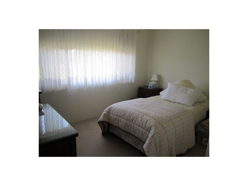 40/12 Kinarra Avenue, Wyoming NSW 2250