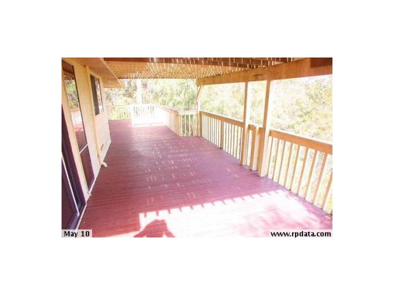 8 Omaru Close, Green Point NSW 2251